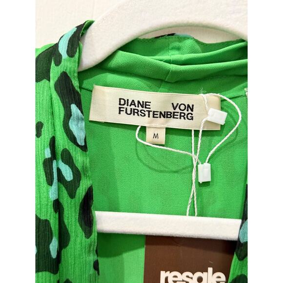 Diane Von Furstenberg Silk Chiffon Leopard Print Short Romper Green/Black Medium - Picture 3 of 4